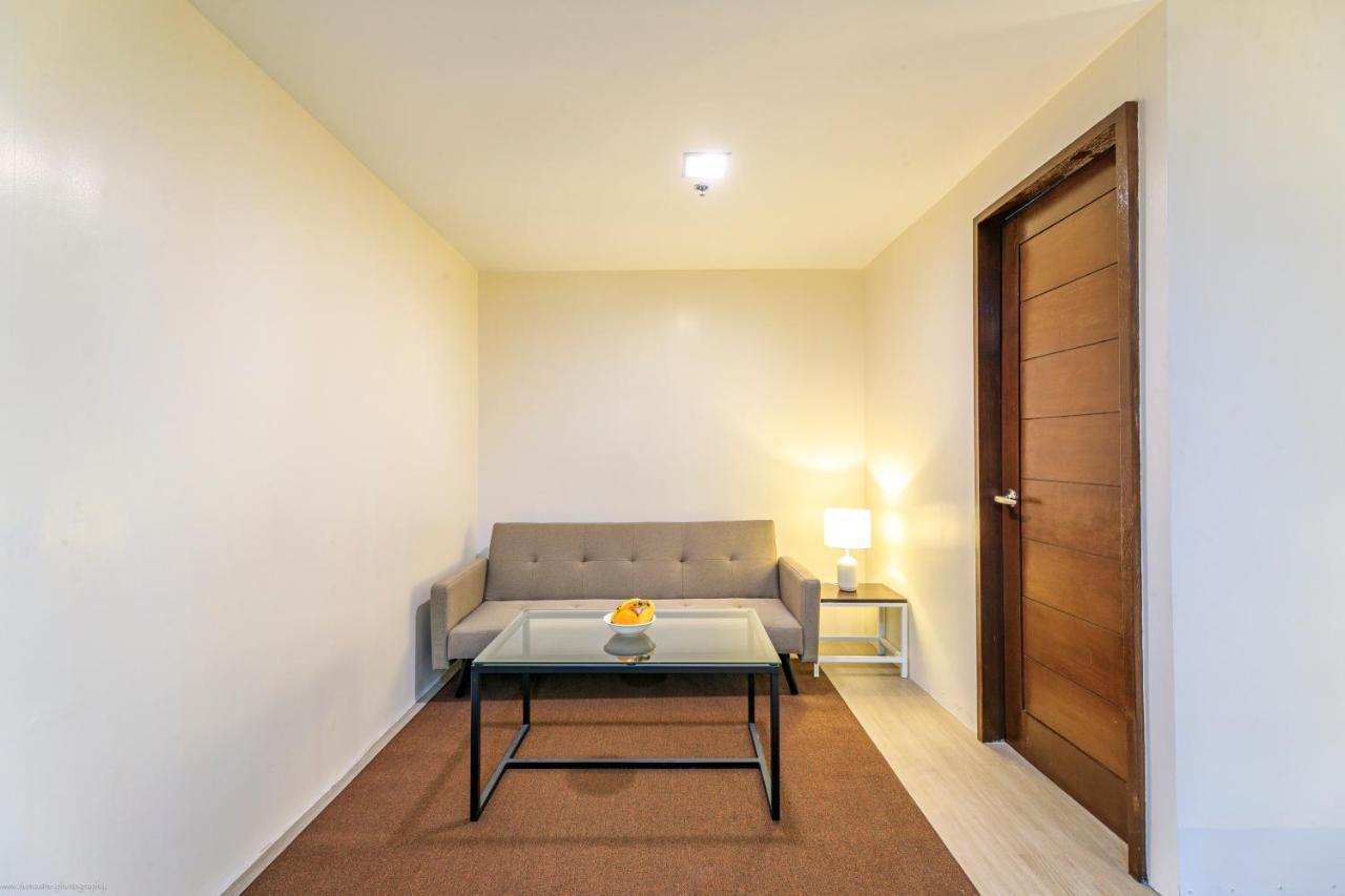 Fynn Boutique Hotel Bacoor Екстер'єр фото