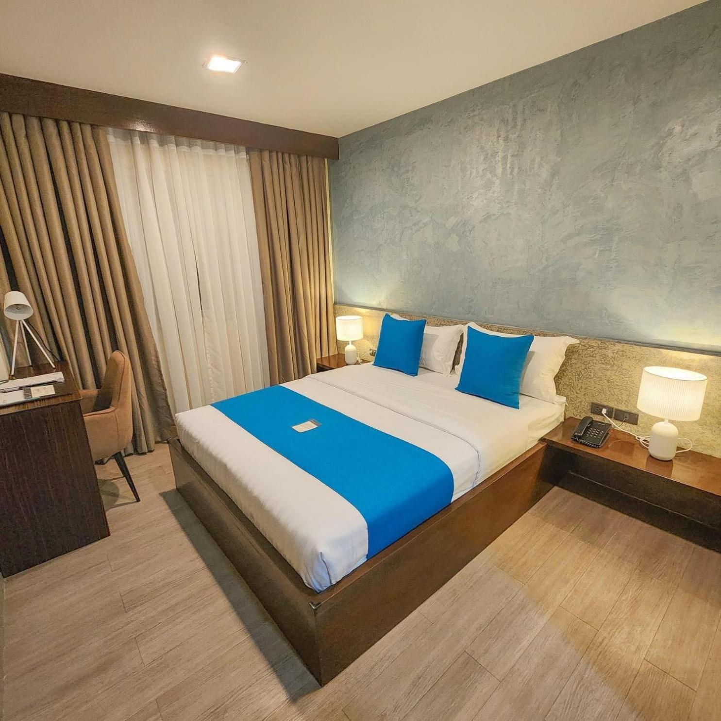 Fynn Boutique Hotel Bacoor Екстер'єр фото